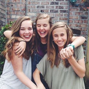 Meet your Posher, Emma